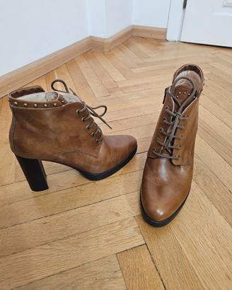 Stivaletti scarpe pelle Nero Giardini Tg 40 nuovi 