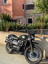 Triumph street scrambler