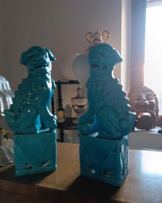 Coppia di leoni/cani cinesi in porcellana smaltata