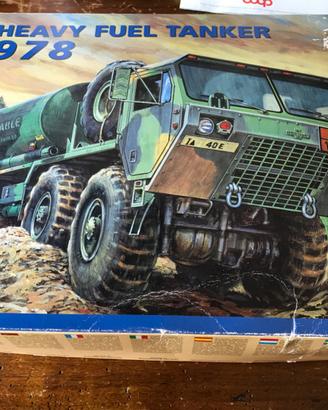 Italeri M978 OSHKOSH Heavy Fuel Truck