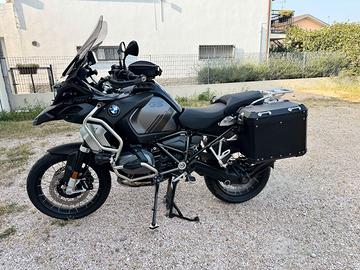 BMW GS 1250 ADVENTURE TRIPLE BLACK