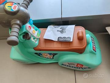 Fisher Price moto cavalcabile con suoni