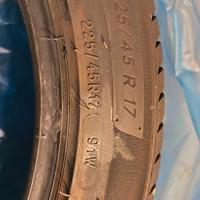 Pneumatici sportivi 225/45 R17 91W estivi
