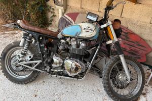 Triumph scrambler 900