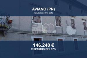 Immobile in asta di 498 m² con più di 5 locali a A
