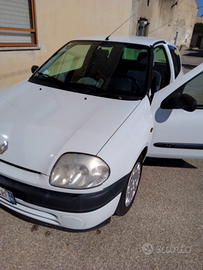 Vendo Renault Clio 1.4 Proactive automatica