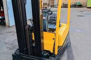 Carrello elevatore  elettrico hyster 2000kg