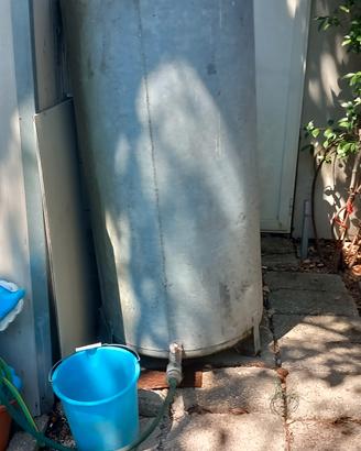 cisterna 500 litri con  doppio rubinetto