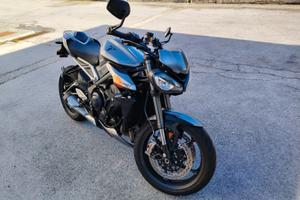 Triumph Street Triple RS