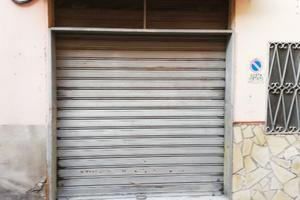 Locale semindipendente