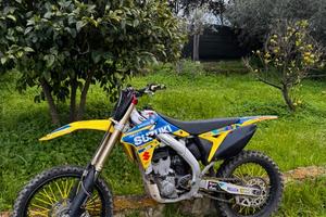 Suzuki rmz 250