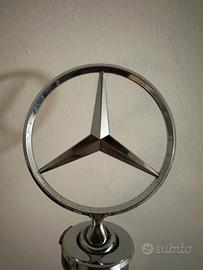 Stemma cofano anteriore Mercedes
