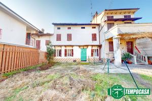 CASA INDIPENDENTE CON GIARDINO PRIVATO !!