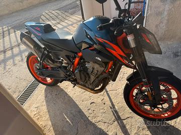 Ktm duke r 890