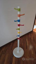 Attaccapanni IKEA KROKIG da terra – Design colorat