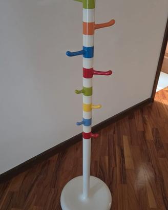 Attaccapanni IKEA KROKIG da terra – Design colorat
