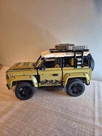 LEGO 42110 - Land Rover Defender 