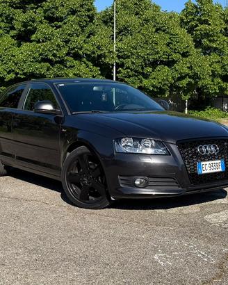 AUDI A3 2.0 TDI S LINE - 140 CV