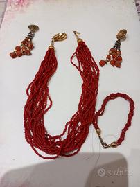 Parure in corallo rosso 