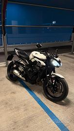Triumph Street Triple 765