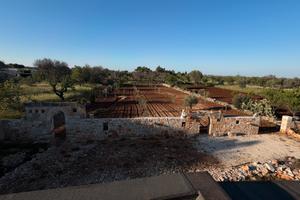 Rustico casolare e terreno