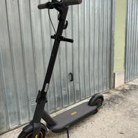 Monopattino NINEBOT KickScooter Max G30 by Segway