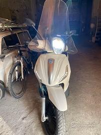 Piaggio Beverly 125