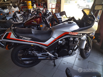 Honda CBX 750F