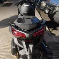 Xmax 2025 300cc