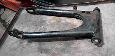 forcellone KAWASAKI KZ400 ORIGINALE