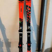 Sci ROSSIGNOL slalom 157 cm raggio 12m