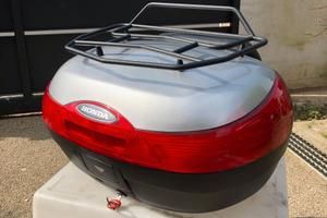 Bauletto 46 litri  con portapacchi e schienalino