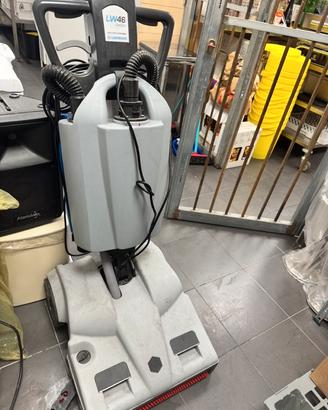 Lavapavimenti professionale Lindhaus LW46