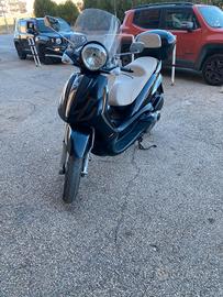 Piaggio Beverly 125