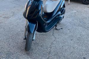 Piaggio Beverly 125