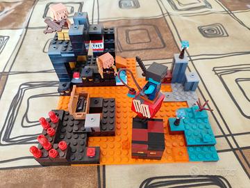 Lego Minecraft “The Nether Bastion” completo