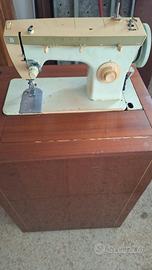 Macchina da cucire Singer 258