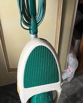 Folletto VK 130 + battitappeto/battimaterasso