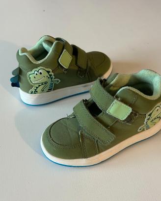 Scarpa bimbo nr 25