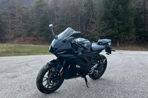 Yamaha R125 - cambio elettronico, scarico mivv