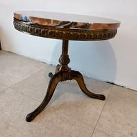 Tavolino in ottone con ripiano in marmo