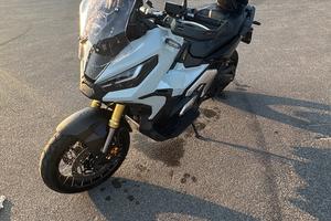 HONDA XADV
