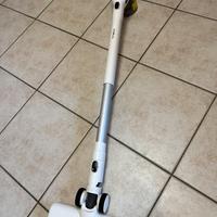 Aspirapolvere tineco