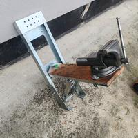 Morsa estraibile / banco di lavoro per furgoni