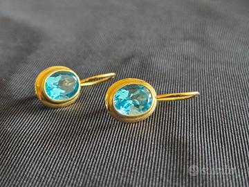 Orecchini oro giallo e pietre azzurre