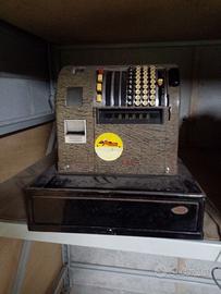 vintage registratore di cassa