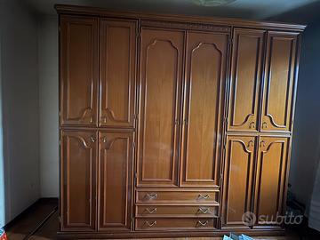 Armadio in legno