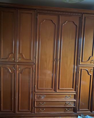 Armadio in legno