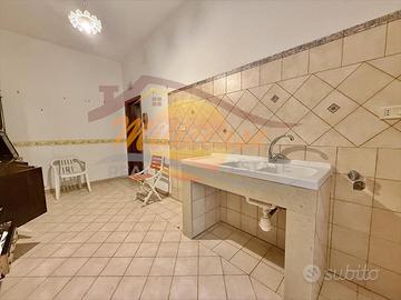 Appartamento p.terra belvedere rif2128
