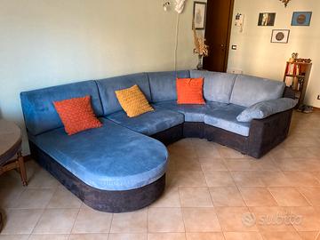 Divano angolare sfoderabile con doppia penisola